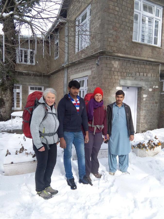 Pine Top Hotel Murree Exterior photo